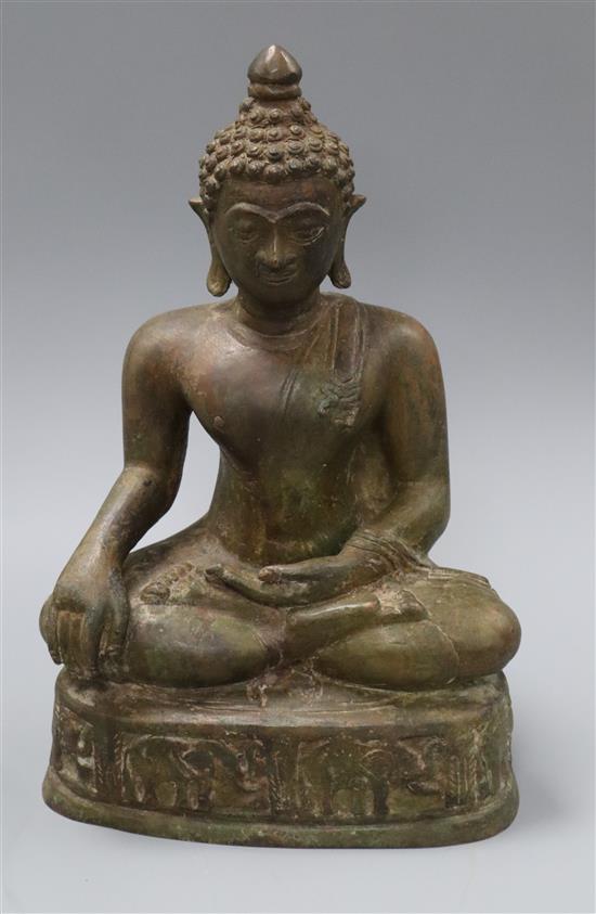 An Asian bronze Buddha height 35cm